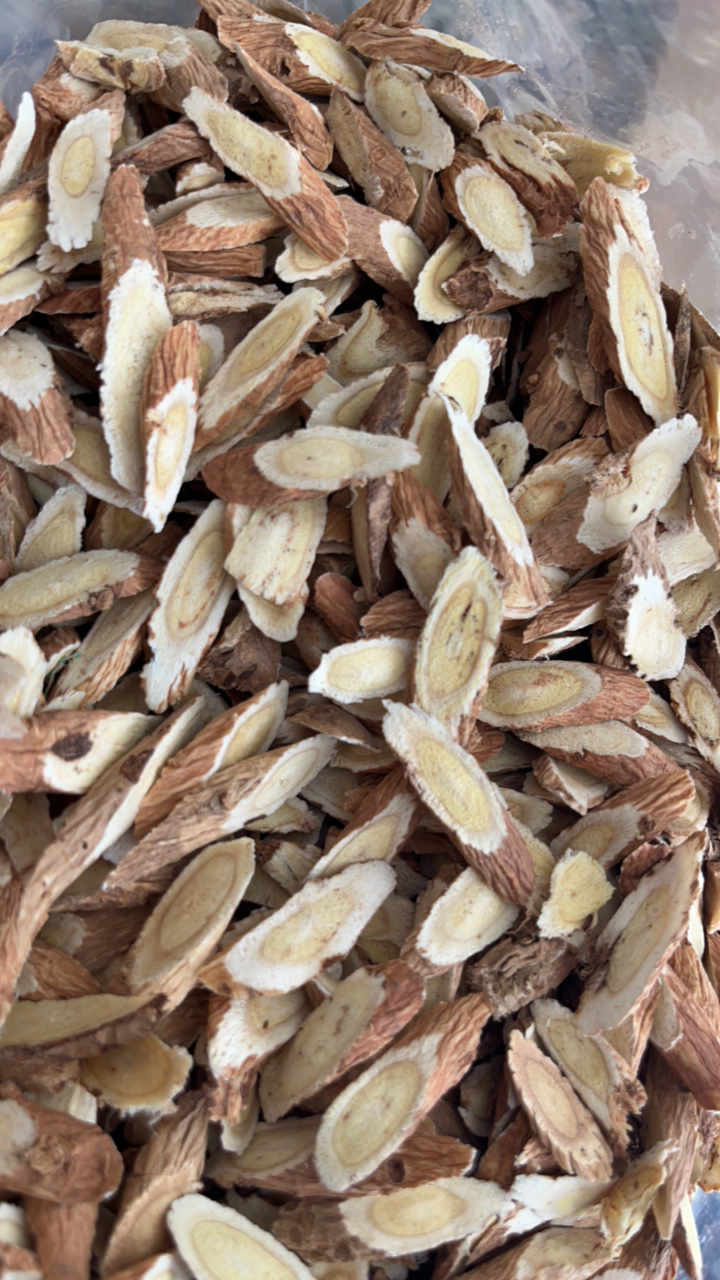 深山老黄芪蛋黄心小片