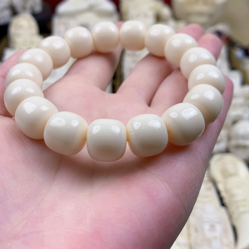 【闪购商品】m m核雕1.3*1.2桶珠