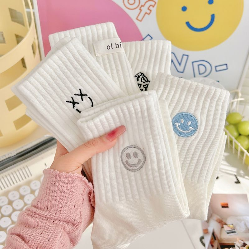 白色袜子女秋冬中筒袜ins潮袜百搭卡通刺绣学生情侣运动长筒袜男