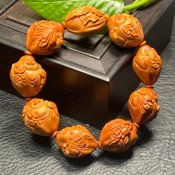 【弥勒】2.4四花核 纯手工雕刻 神态各异 简约大气 短圆饱满