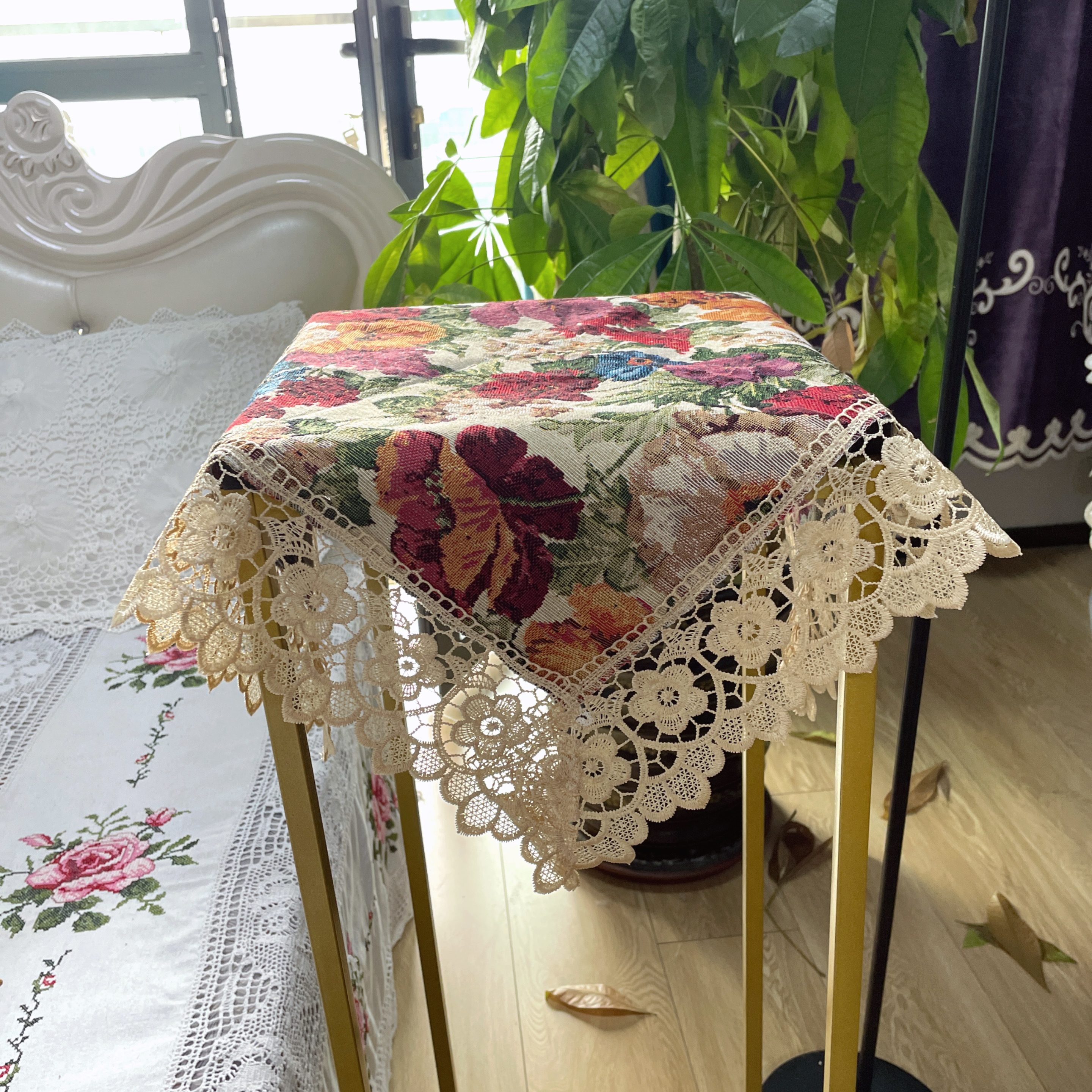 DY231-2棉麻（60cm方）红牡丹花边蕾丝边盖巾防尘