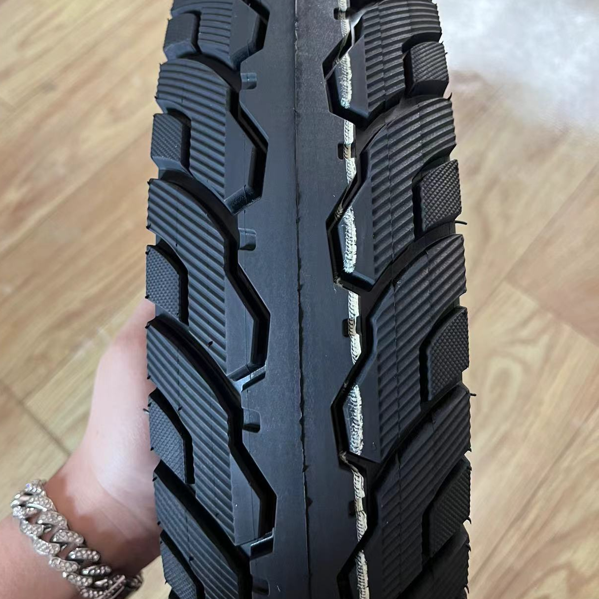 10条钢丝3.50-10真空建大鳄鱼统一电动车外胎骑行耐磨电动三轮车