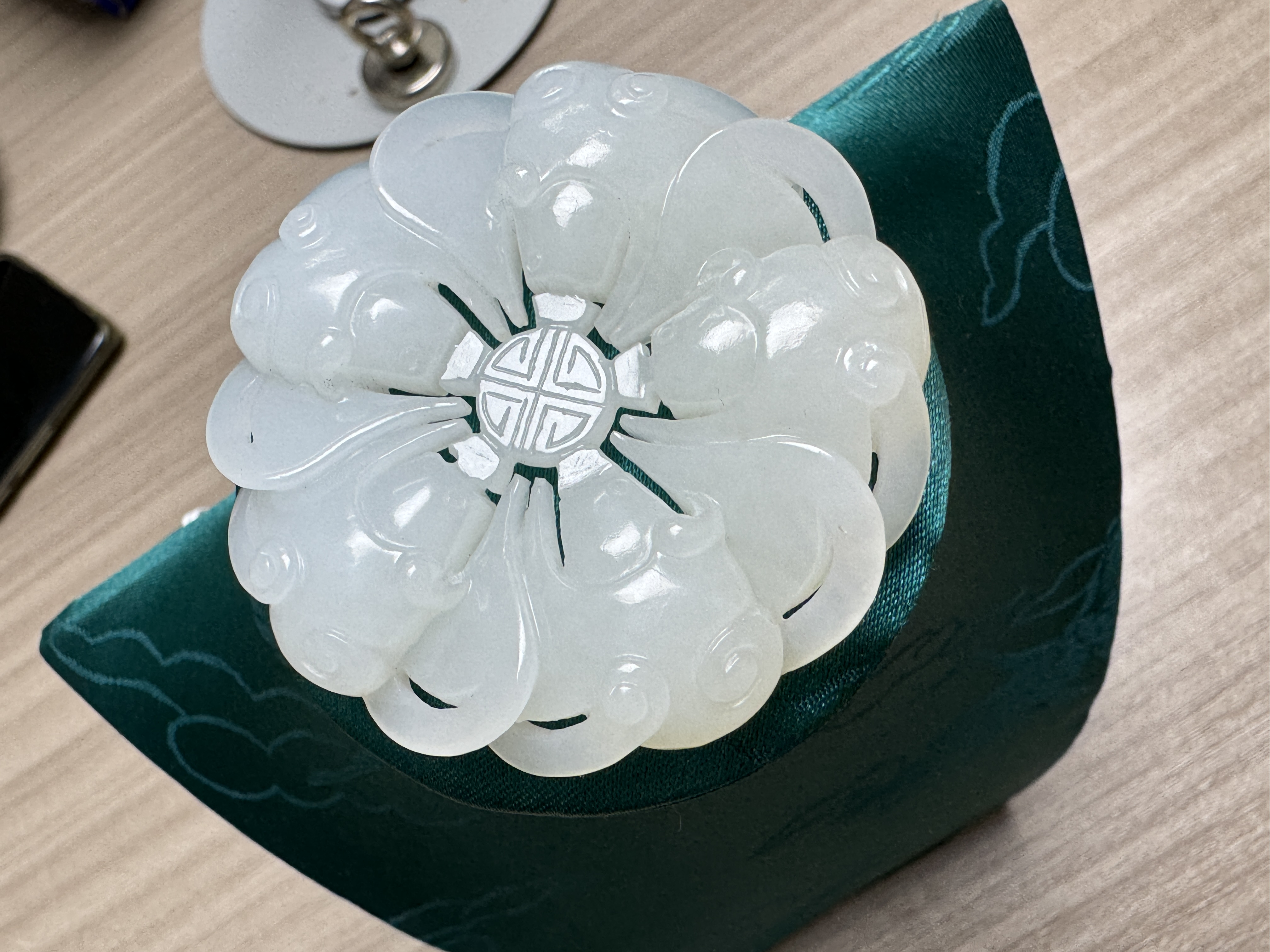 宝洲富艺和田玉带证可议价清代孤品羊脂白玉五福临门挂件精美收藏