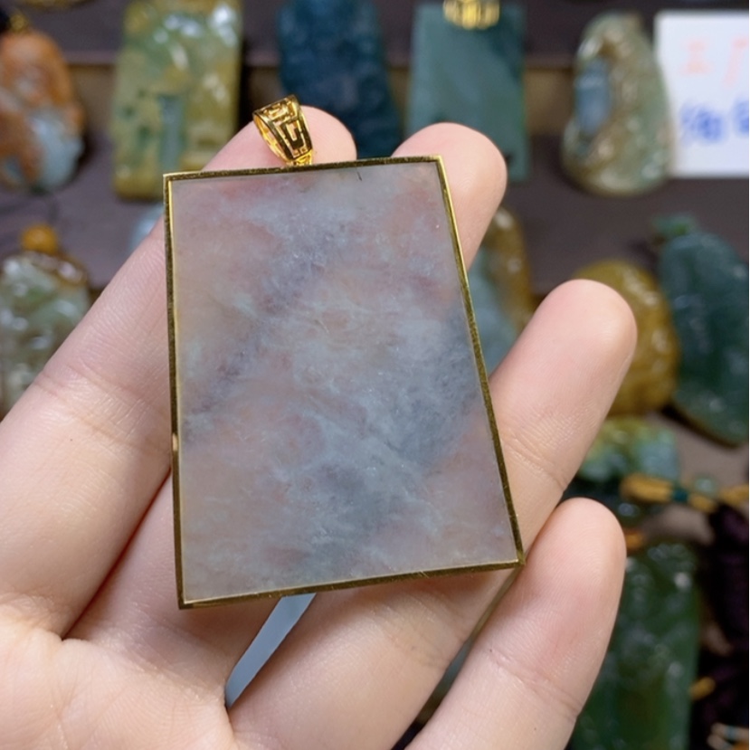 【闪购商品】翡翠颈饰未镶嵌张*