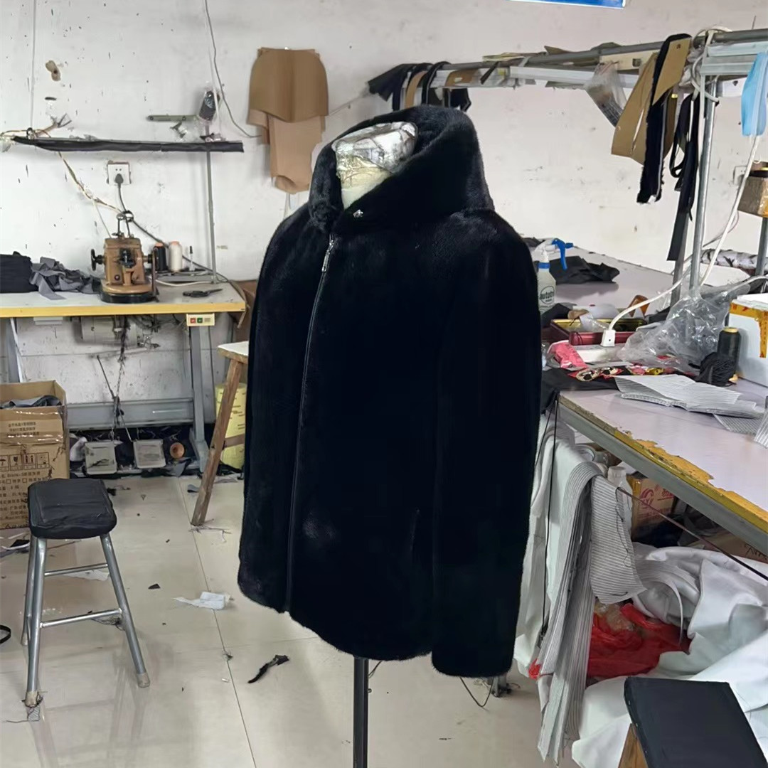 德鹿2025休闲貂皮大衣男装时尚带帽小伙修身型外套丹麦拉链连帽款