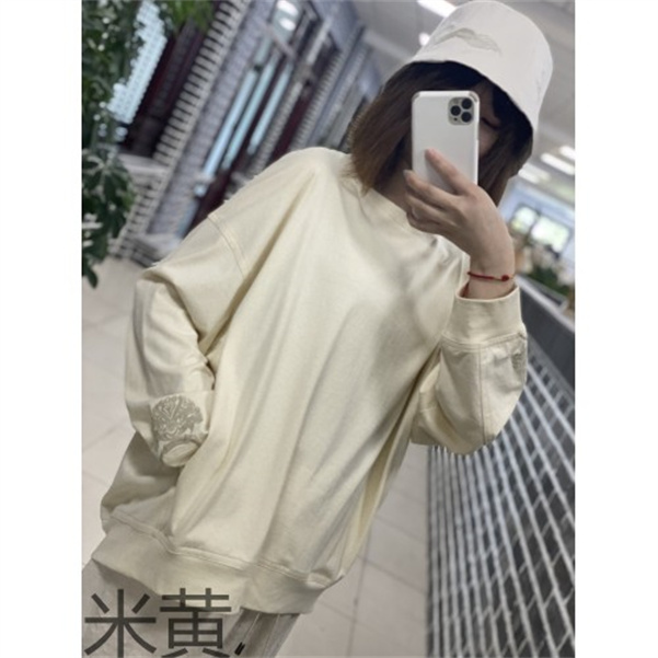 女装瑕疵品1122220商场同款春秋新款宽松套头长袖刺绣纯色女卫衣