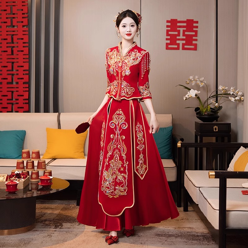 秀禾服新款2025新款低领修身显瘦大码200斤高级新娘结婚嫁衣出阁