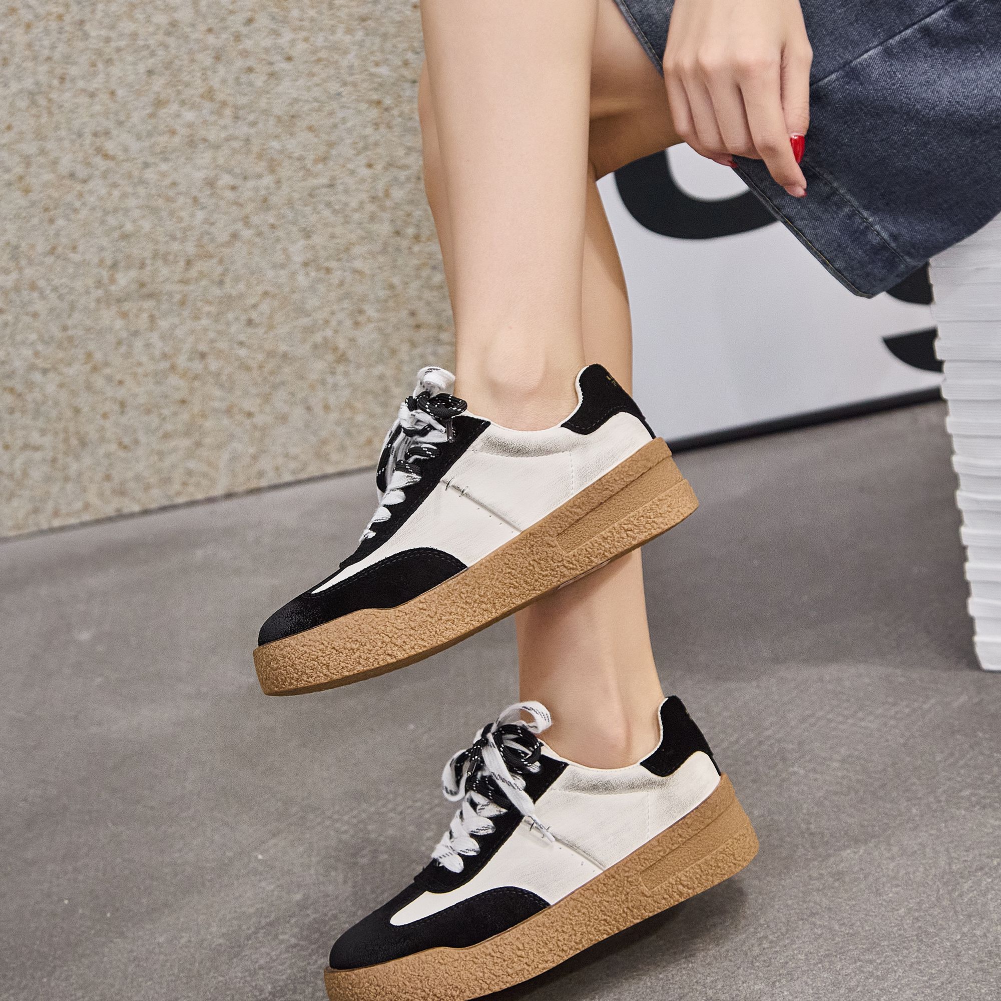 新款舒适时尚休闲女鞋百搭德训鞋复古板鞋系带1017-1/38953//JMA