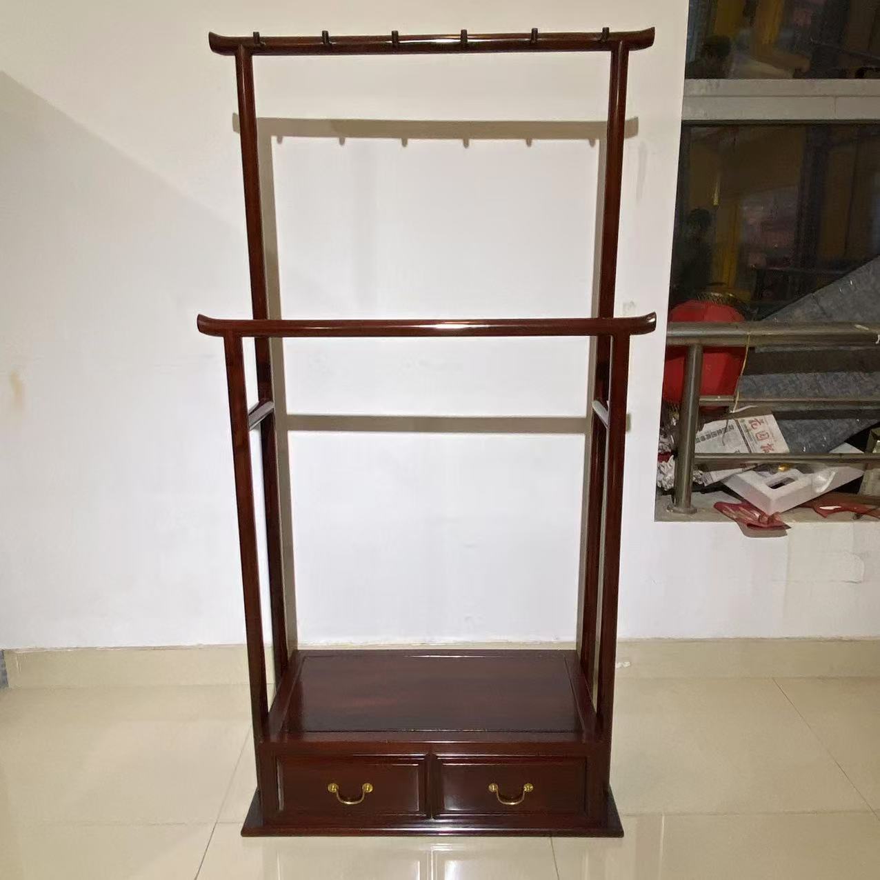 酸枝木时尚简约衣帽架尺寸长98宽44高183厘米重量33公斤