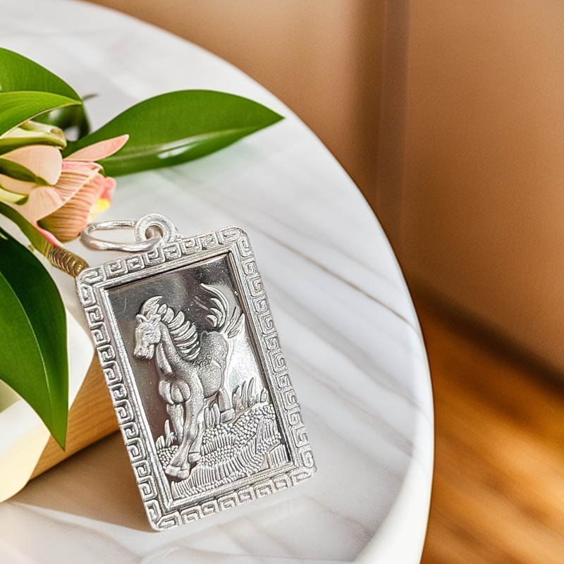 吊坠足银 足银999纯银十二生肖吊坠本命年男女款方牌属相挂坠