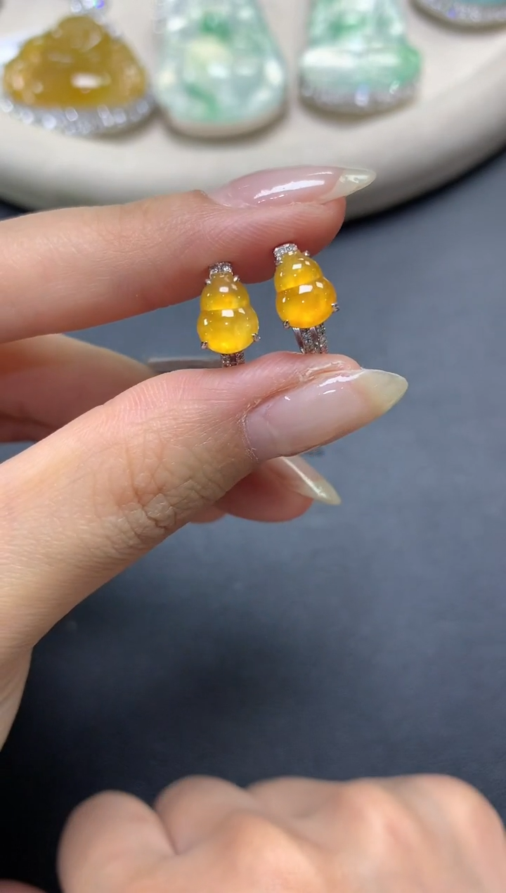 【闪购商品】翡翠耳饰18K金镶嵌Z8 4500