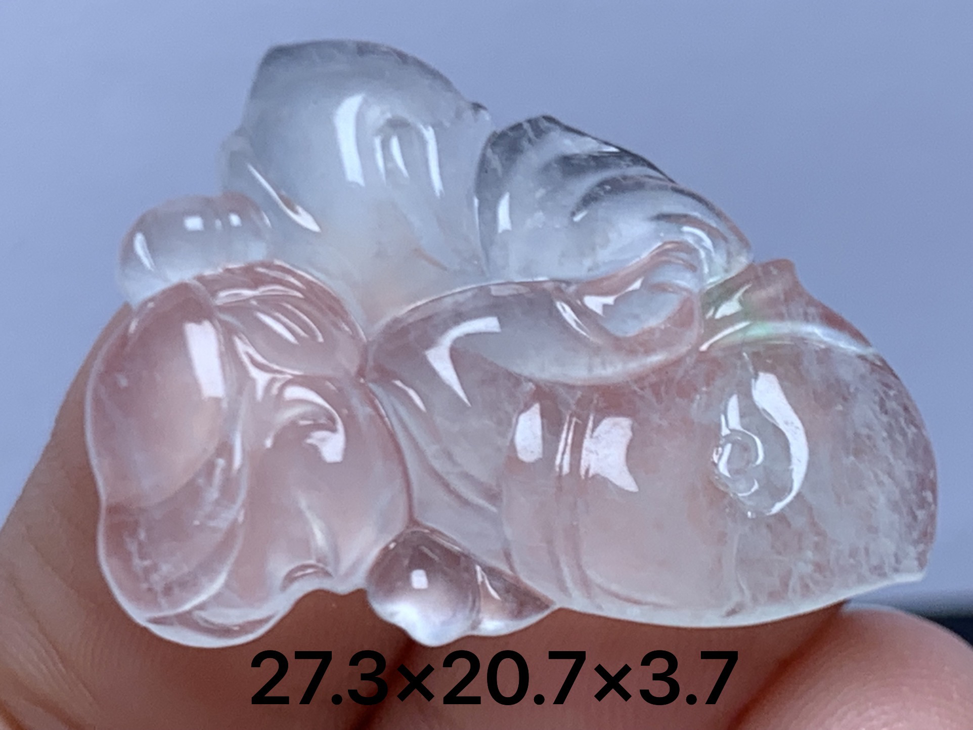 缅甸A货高冰蝴蝶仙子吊坠，水头十足，胶润雕工惊赞，形体线条感很足