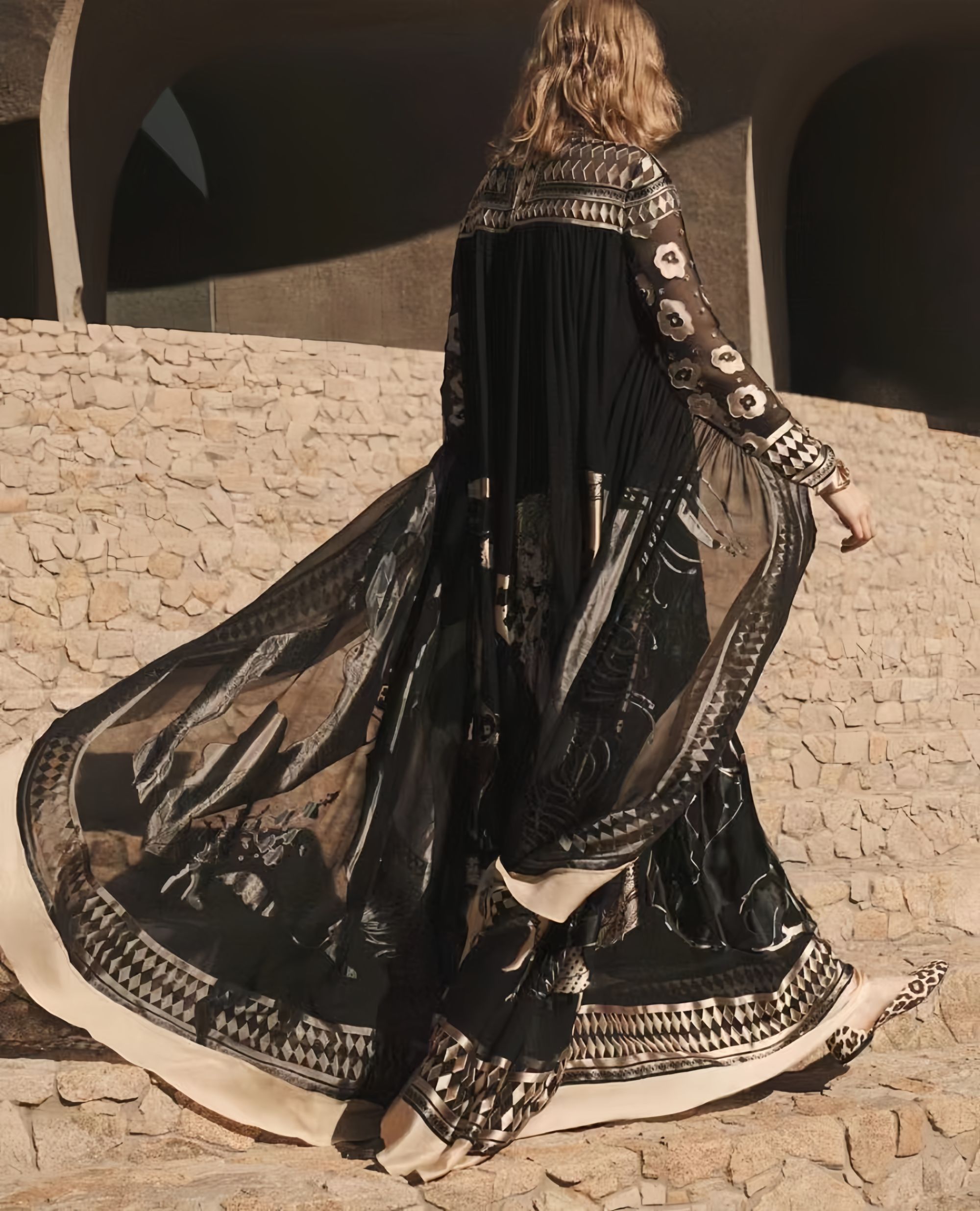 【柜柜版】黑色印花立领蝙蝠袖长款连衣裙气质时尚显瘦轻奢优雅名媛