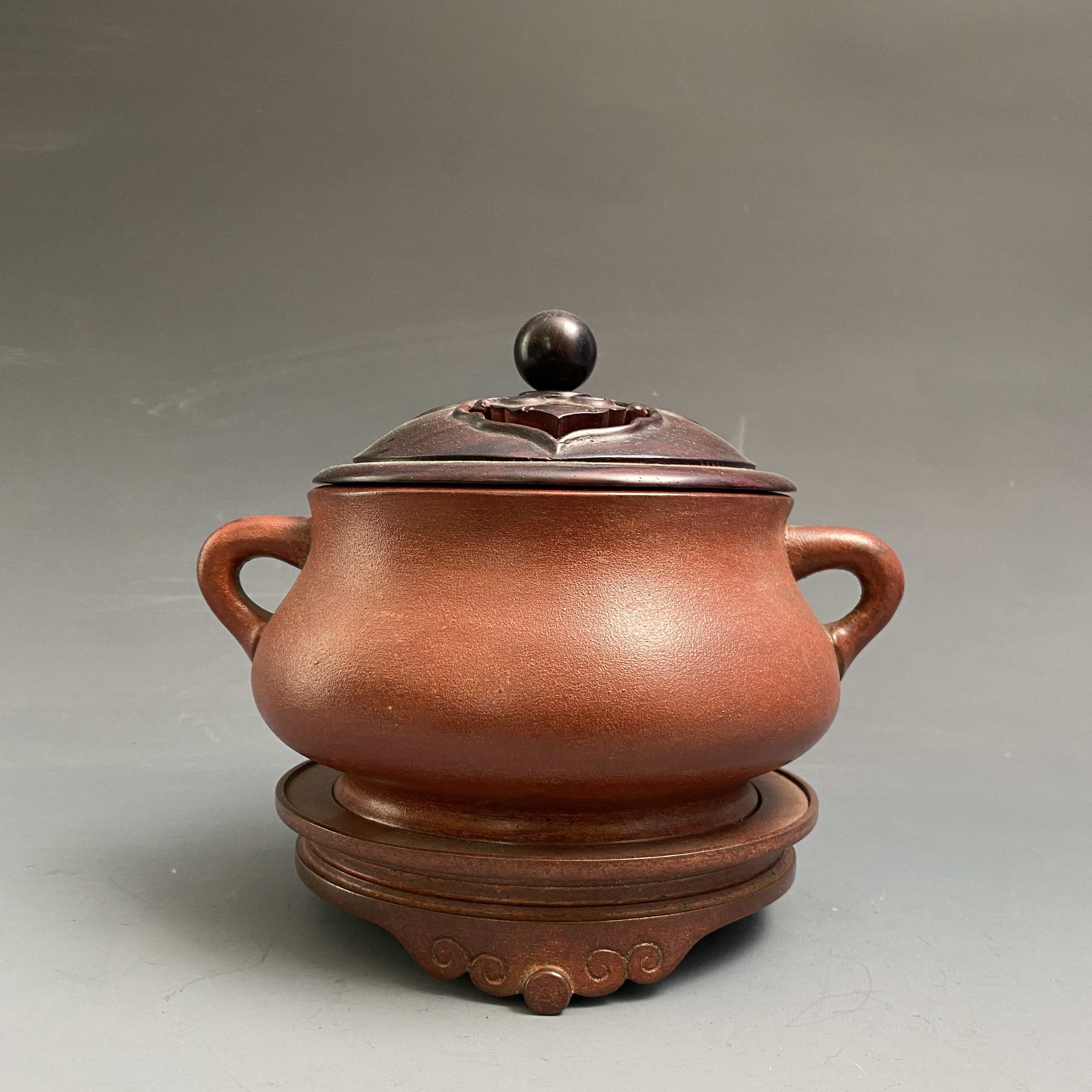 陈巧生制大红袍蚰龙耳炉双龙底款铜香炉经典铜香炉 口径11厘米