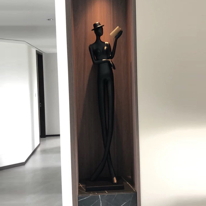 现代轻奢创意抽象人物看书摆件手工电视柜手工玄关落地艺术装饰品