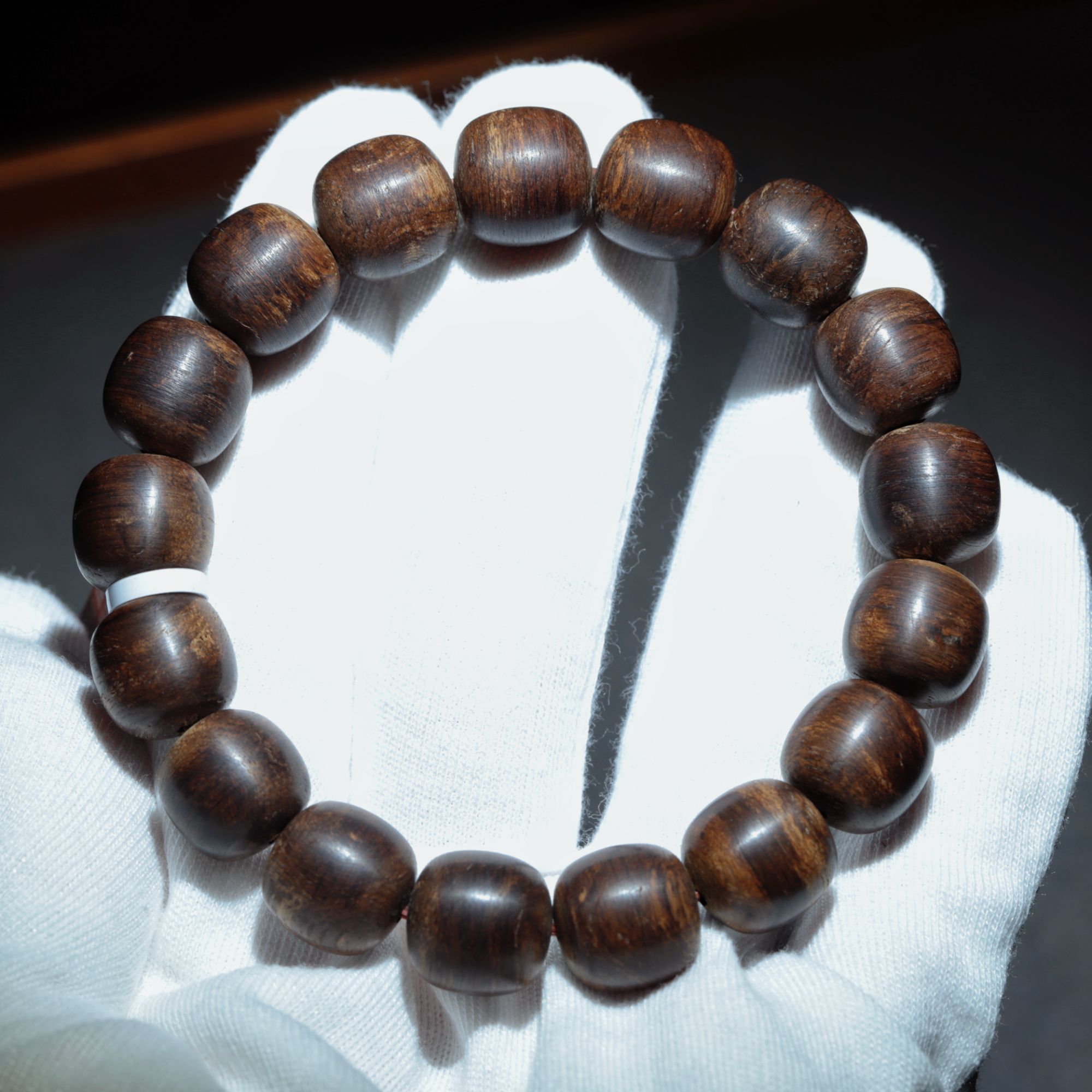 阿九沉香 1.2cm-16.5g 正区芽庄红土老料 全品相满红油