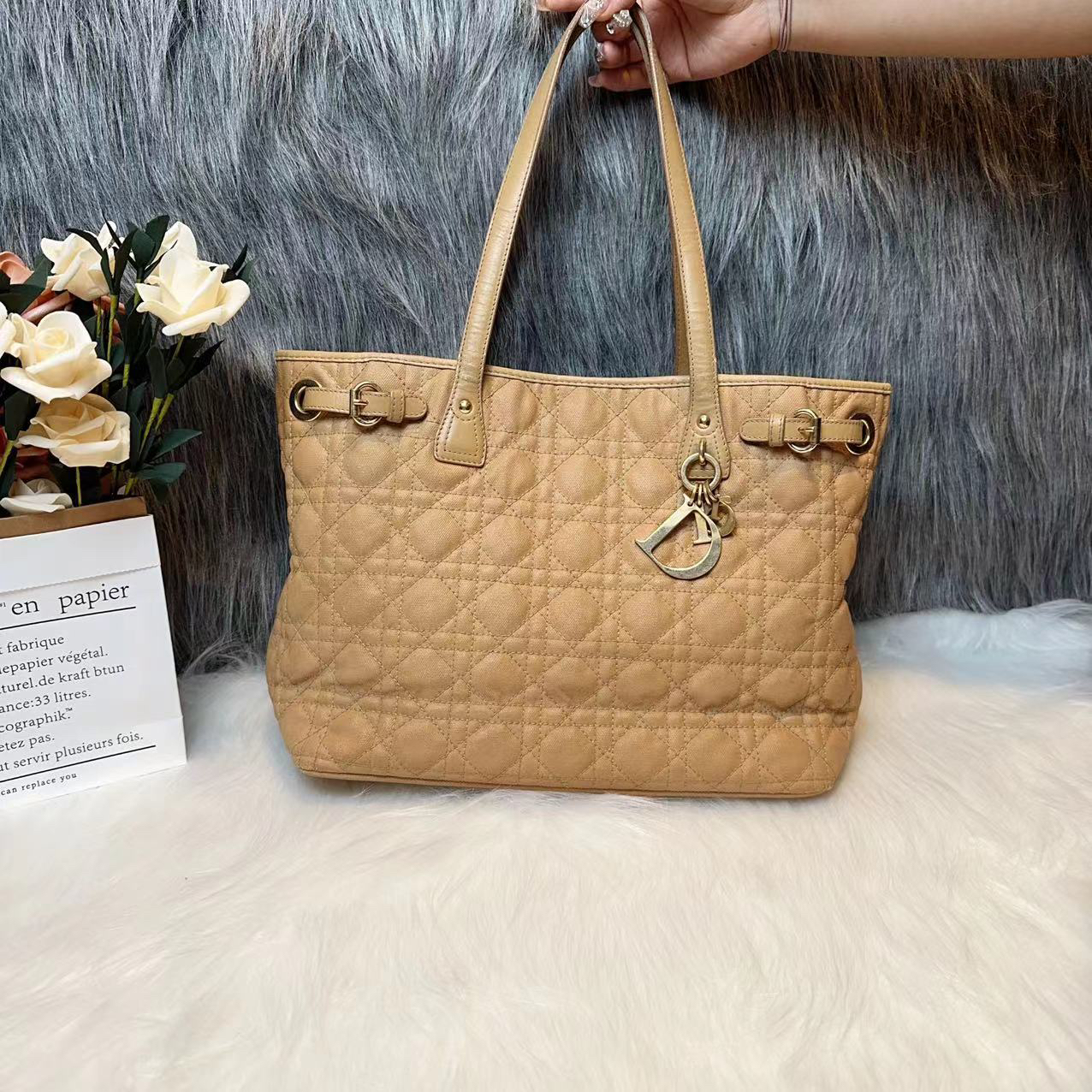 Dior 迪奥lady系列焦糖色购物袋K02307