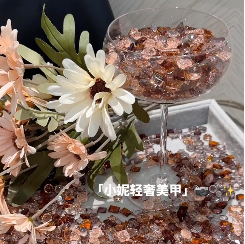 (款式已直播为准图片参考颗数）8边玫瑰混款美甲钻冰透饰品摆件