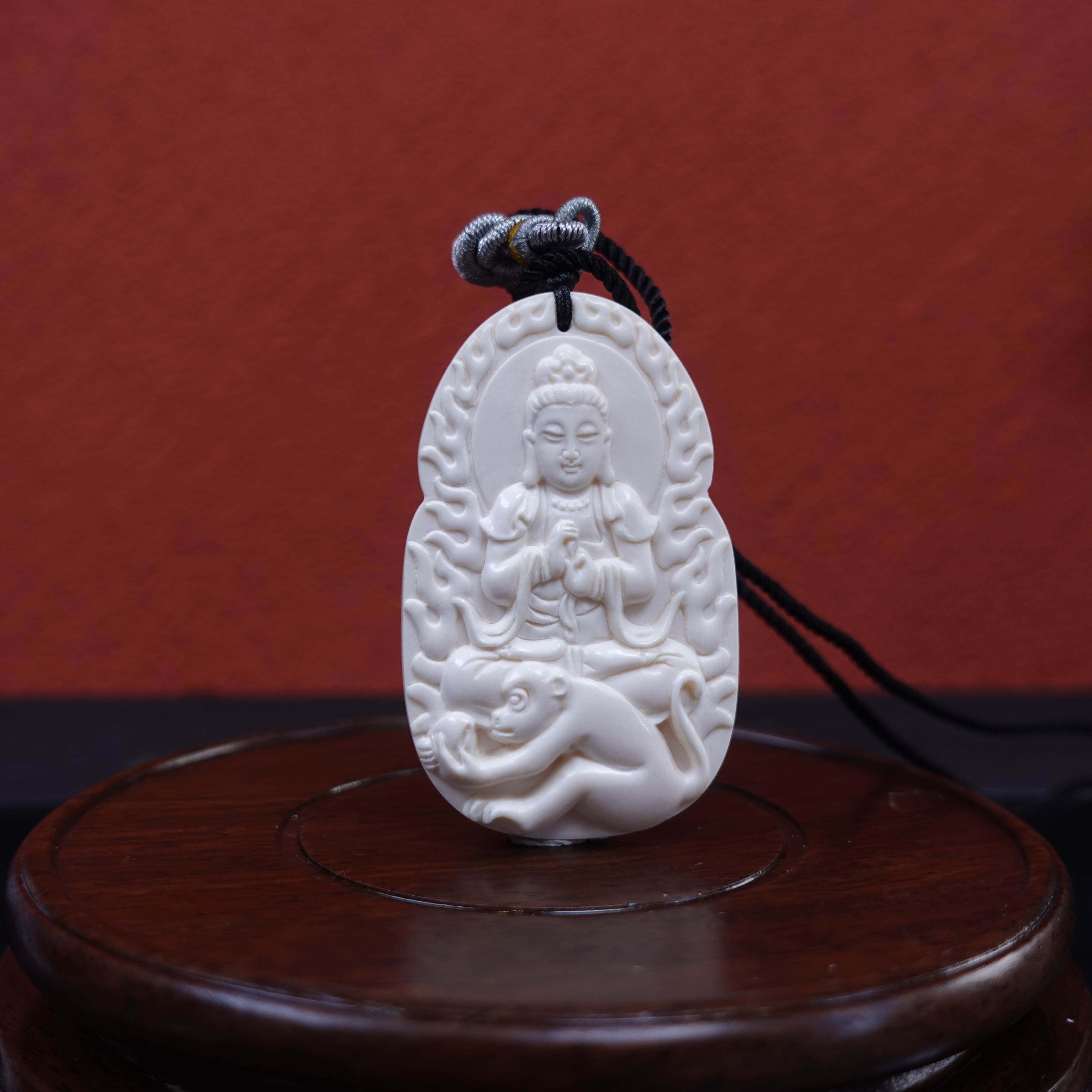 张淑兰(省大) 猛犸牙大日如来十二生肖本命佛牌（猴） Y112