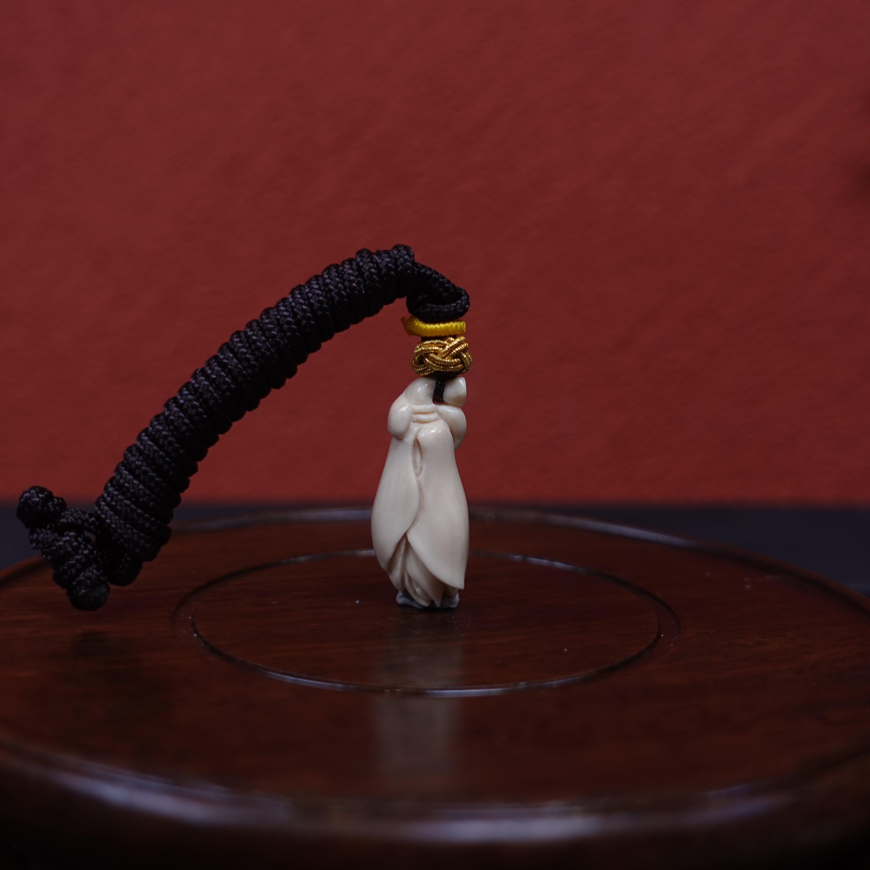 胡北(省大) 猛犸牙雕玉兰花开挂件 Y307