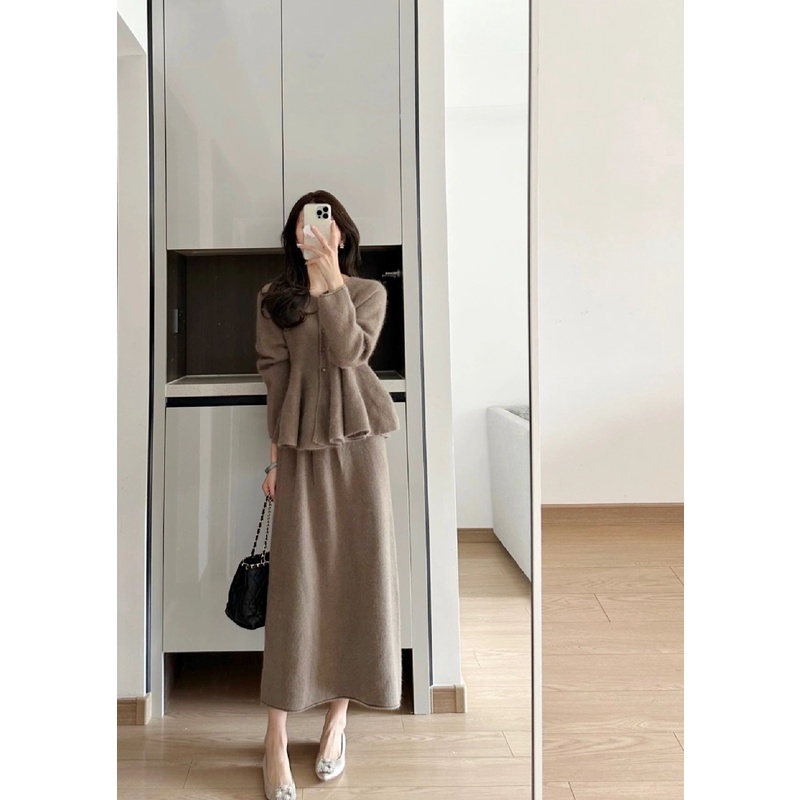 秋冬新款设计感美拉德穿搭温柔盐系小香风浣熊绒针织衫上衣套装女