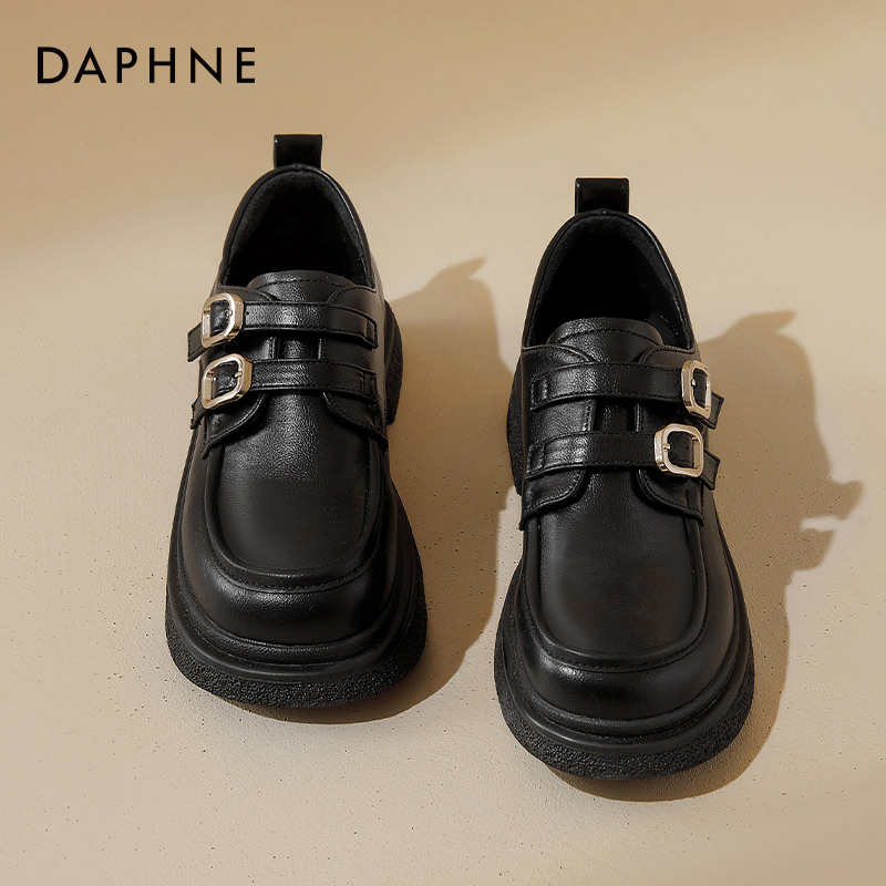 达芙妮黑色乐福鞋女2025爆款秋厚底百搭一脚蹬单鞋日式时尚小皮鞋