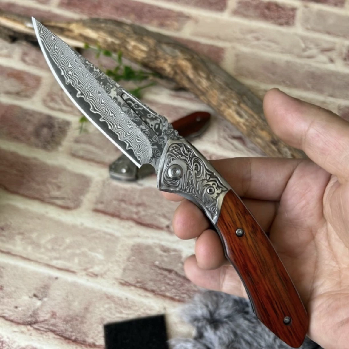 【全疆包邮】大马士革vg10夹钢折叠刀高硬度锋利折刀户外露营送刀套