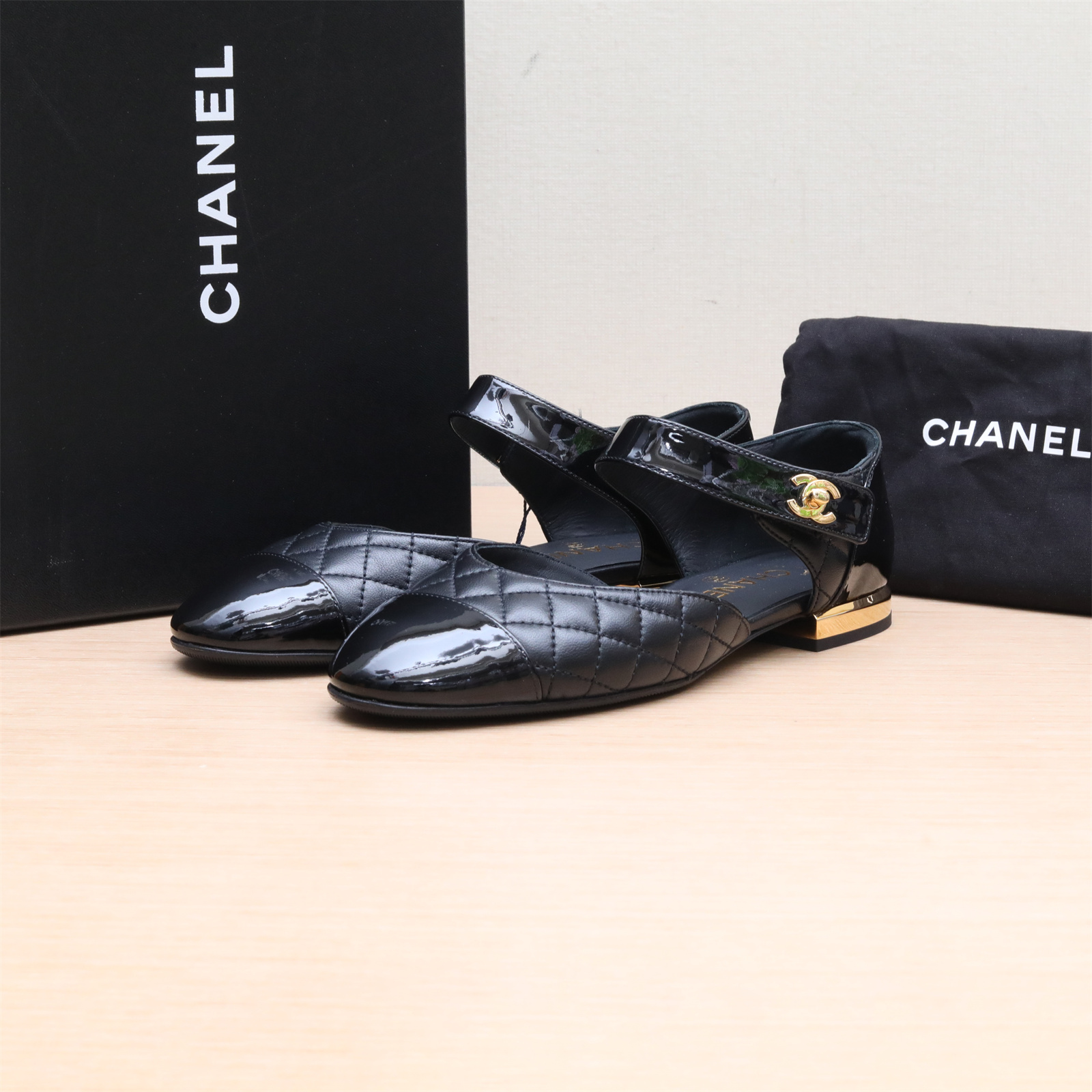 99新 Chanel/香奈儿 小花6娜P234347291 鞋子 黑色36.5码