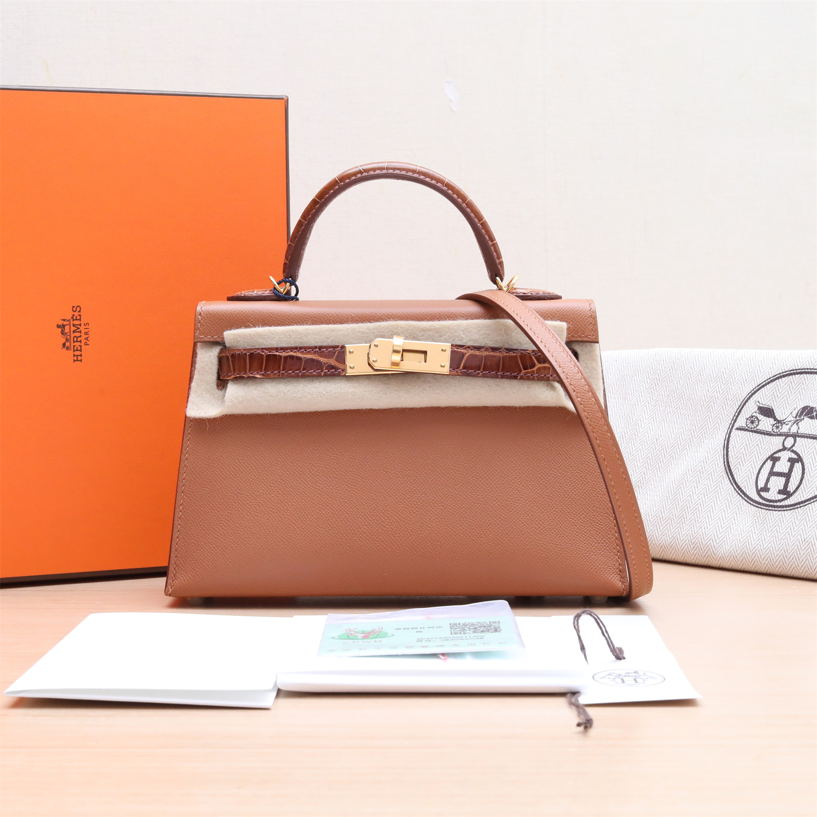 99新 Hermes/爱马仕 小花6枫Kelly 二代 金棕色拼焦糖色 B刻 金扣