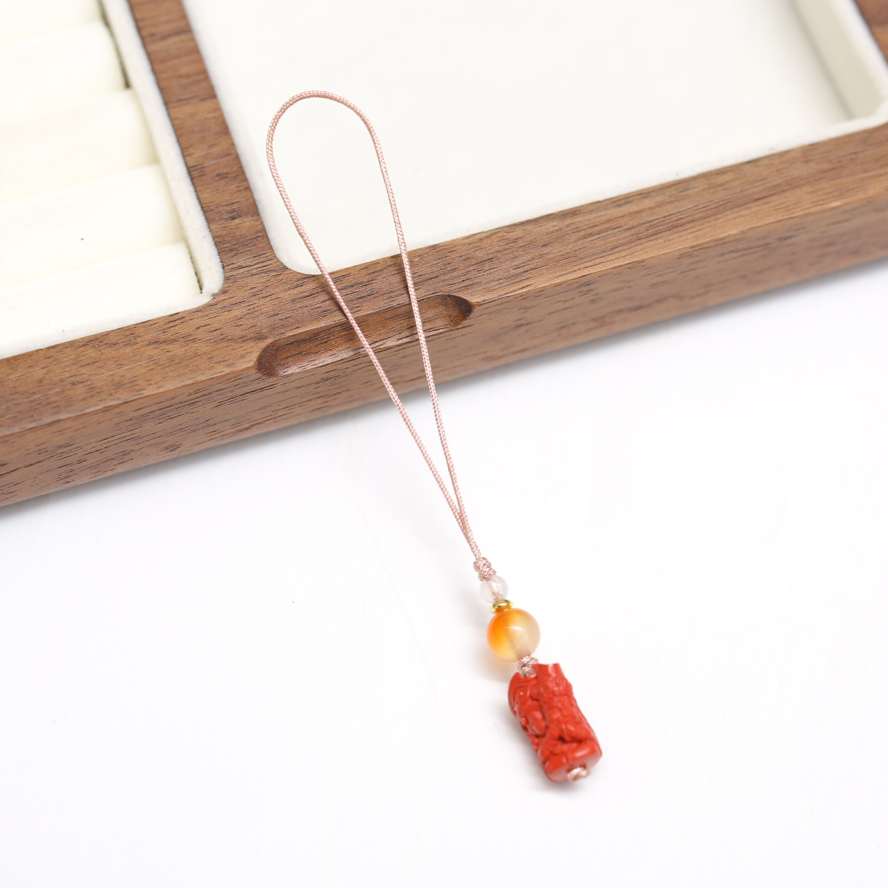 含辰砂工艺品【云边/灵丹真朱砂】蒙面扎基 手机挂（多样性发货）