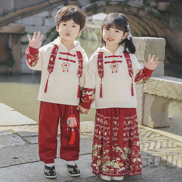 马面裙女童汉服2024新款拜年服秋冬保暖儿童男古风加绒元旦国潮风