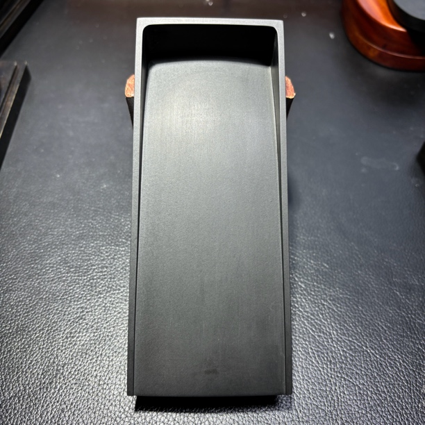 歙砚老坑金星坑黑龙尾暗细罗纹宋式淌池抄手天地盖16.1×6.9×2.5