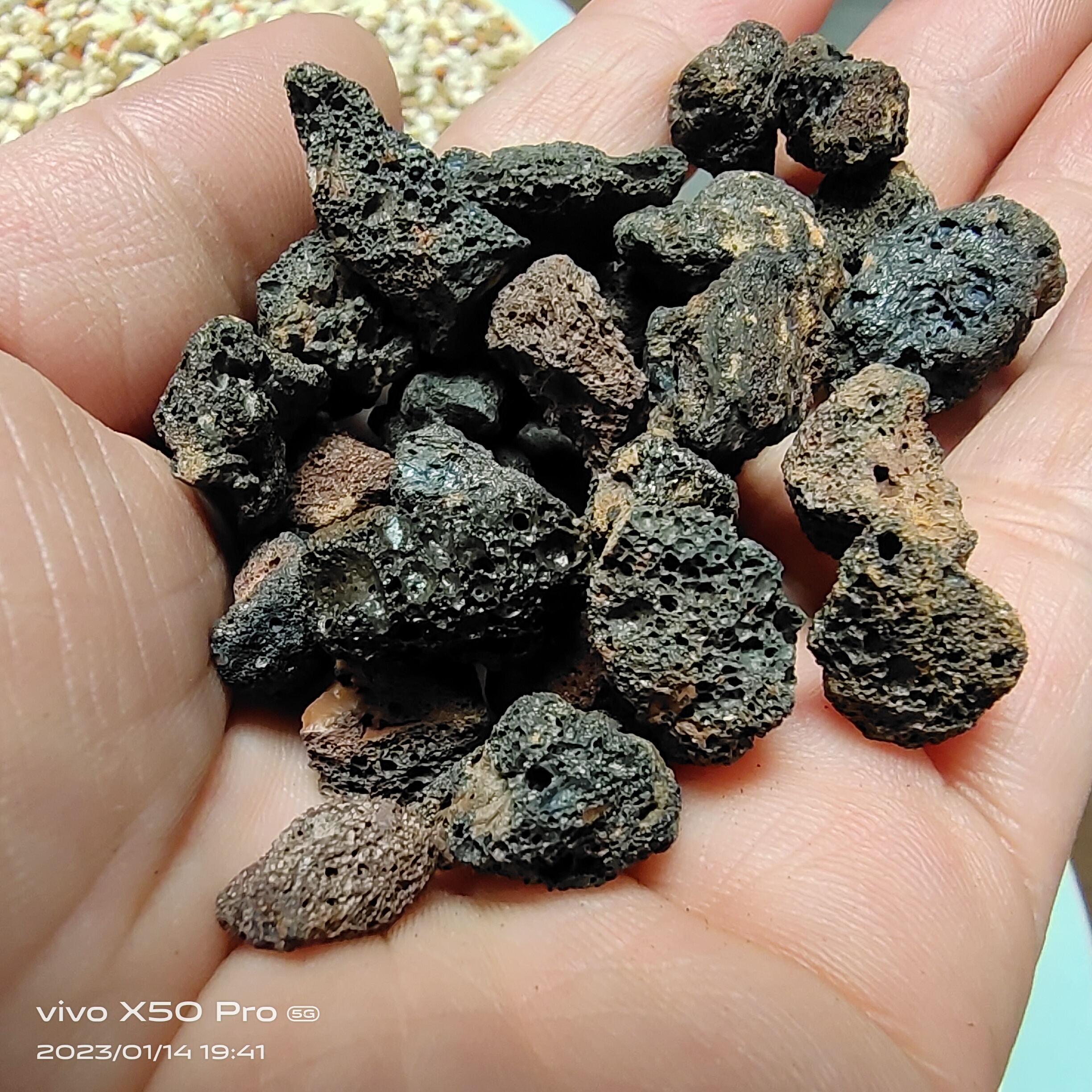 长白山天然火山石（规格6……9）清洗款（净重2.5公斤）