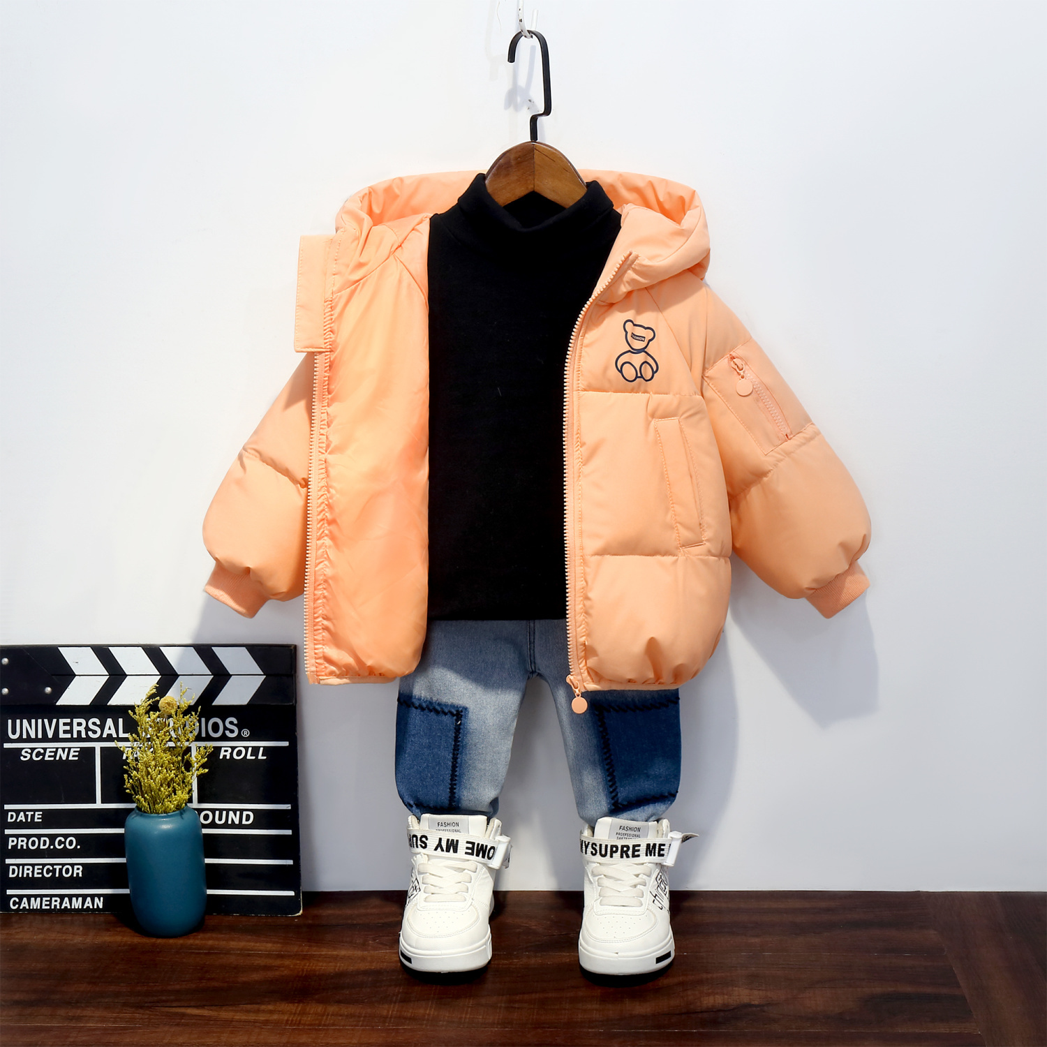 吗咔巴卡2023秋冬新款儿童羽绒服男女童宝宝加厚保暖连帽韩版可