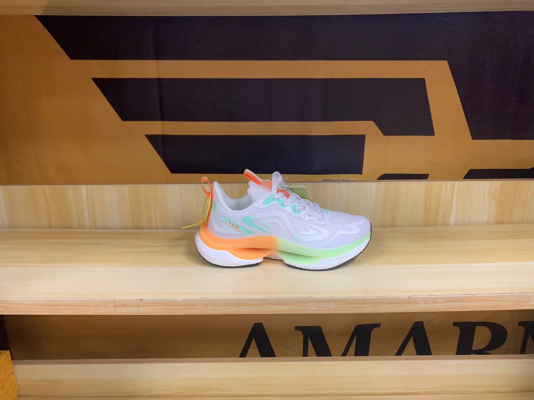 1056时尚百搭断码处理鞋