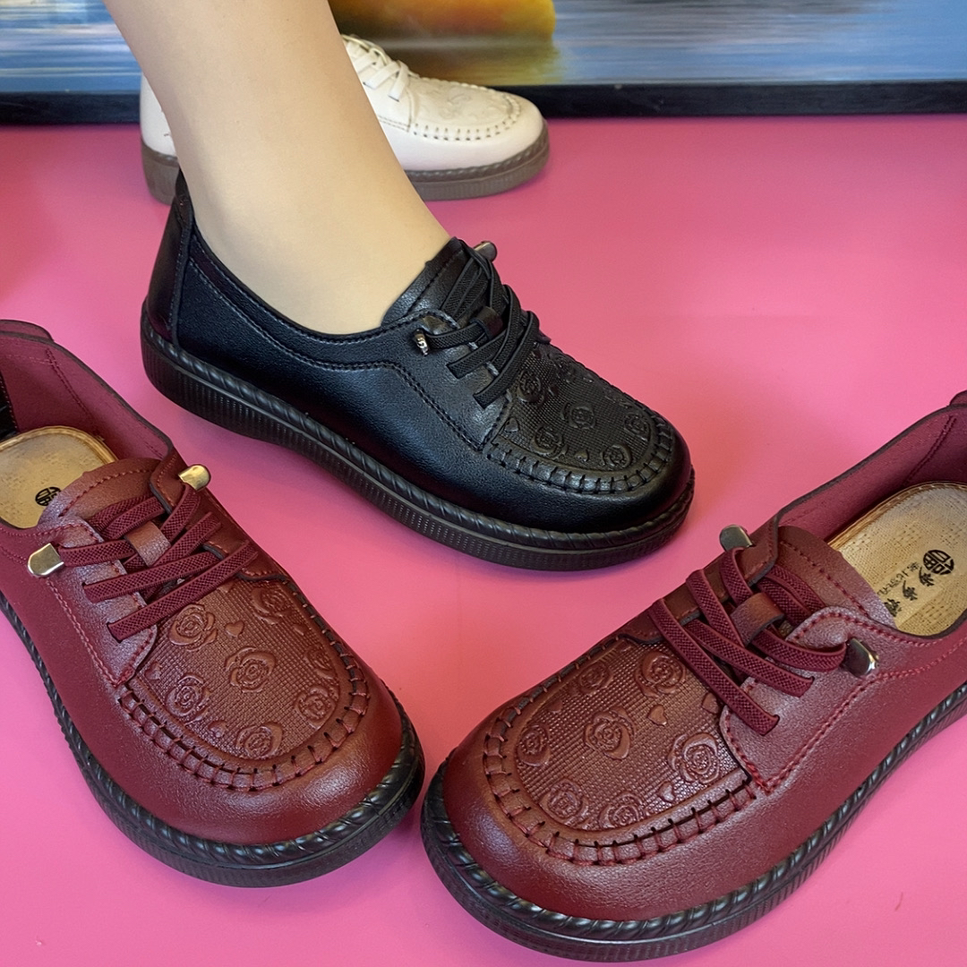 老北京布鞋新款时尚舒适软底防滑妈妈鞋Q2-17 