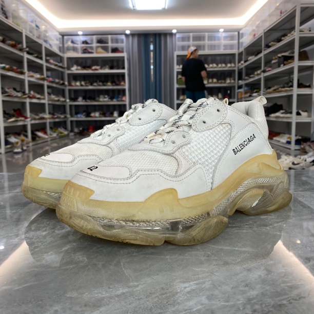 90新 Balenciaga/巴黎世家 巴黎世家triple/鞋码42/95新/公价5092