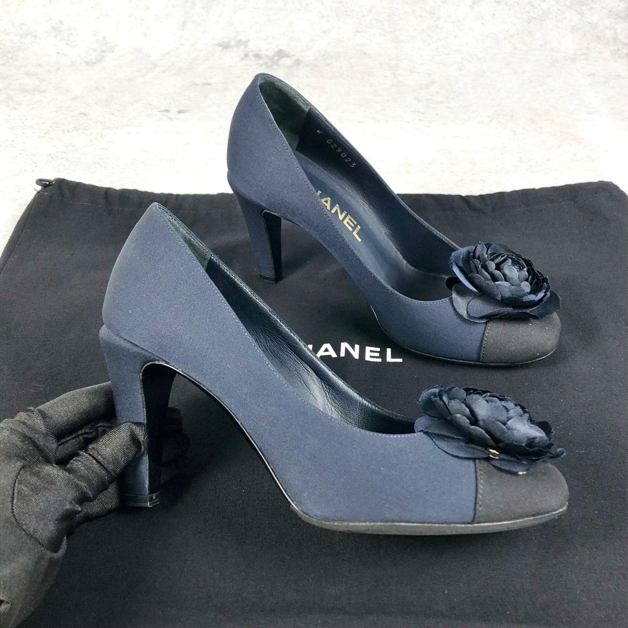 95新 Chanel/香奈儿 缎面玫瑰花高跟鞋 尺码36.5C 跟高7厘米C1012