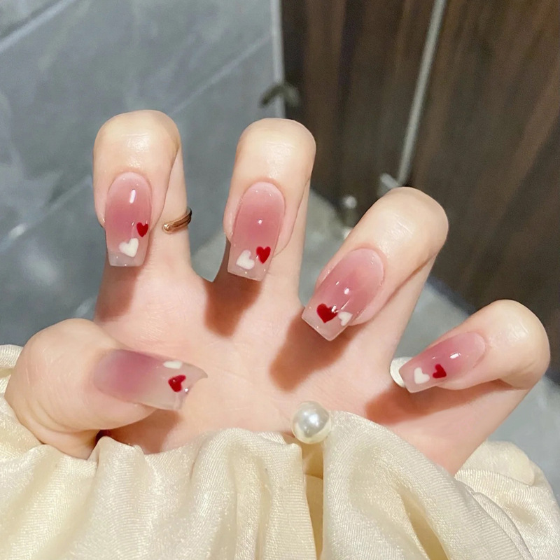 美甲穿戴甲批发冰透腮红红色爱心可拆卸指甲贴片成品甲片假指甲贴