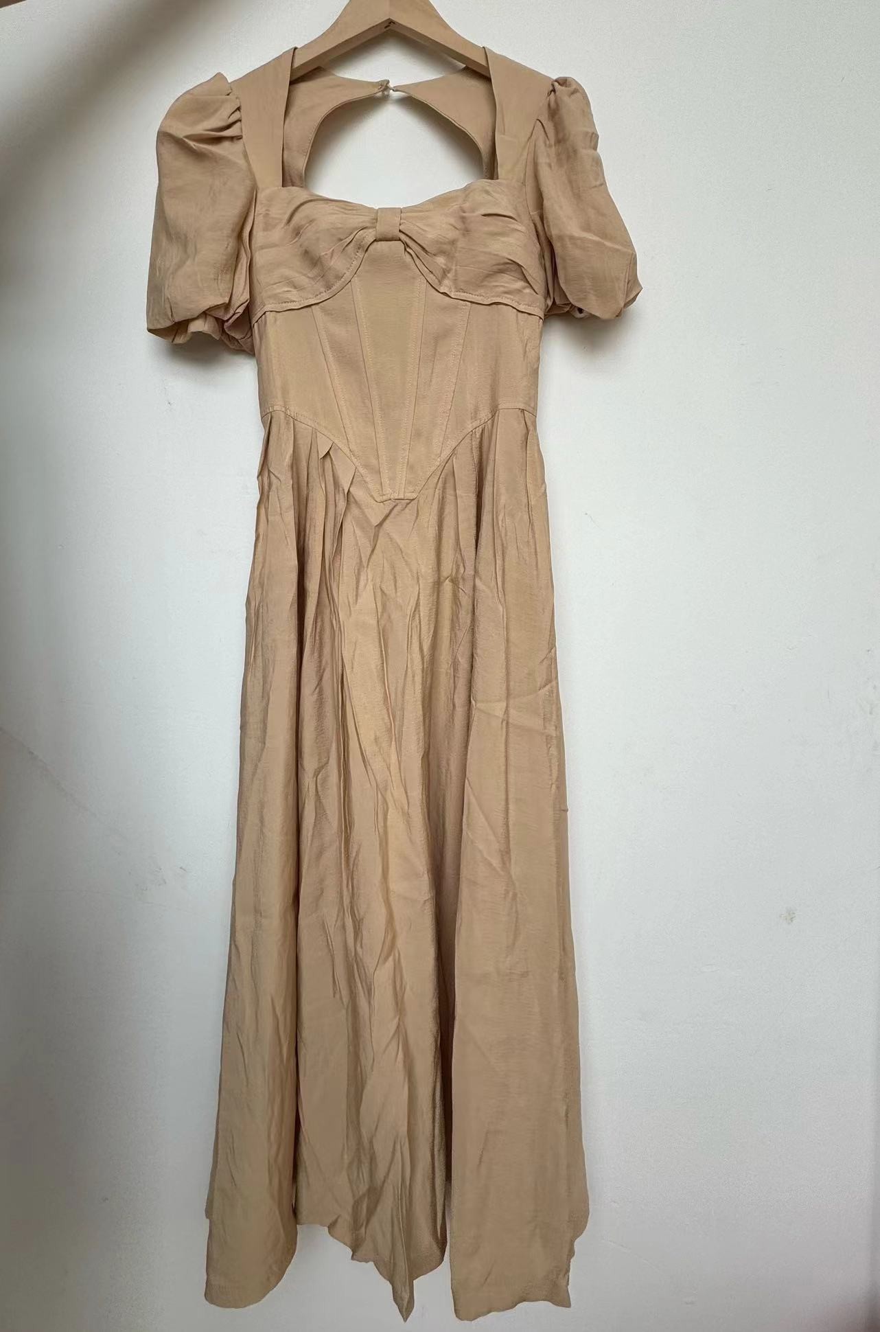 夏装连衣裙、上衣、夏装