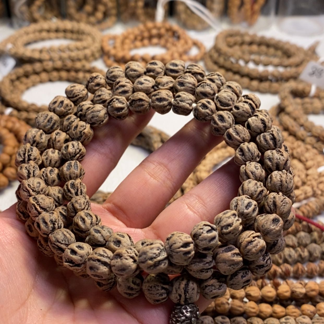 【闪购商品】柏香籽/百香籽吊坠有*