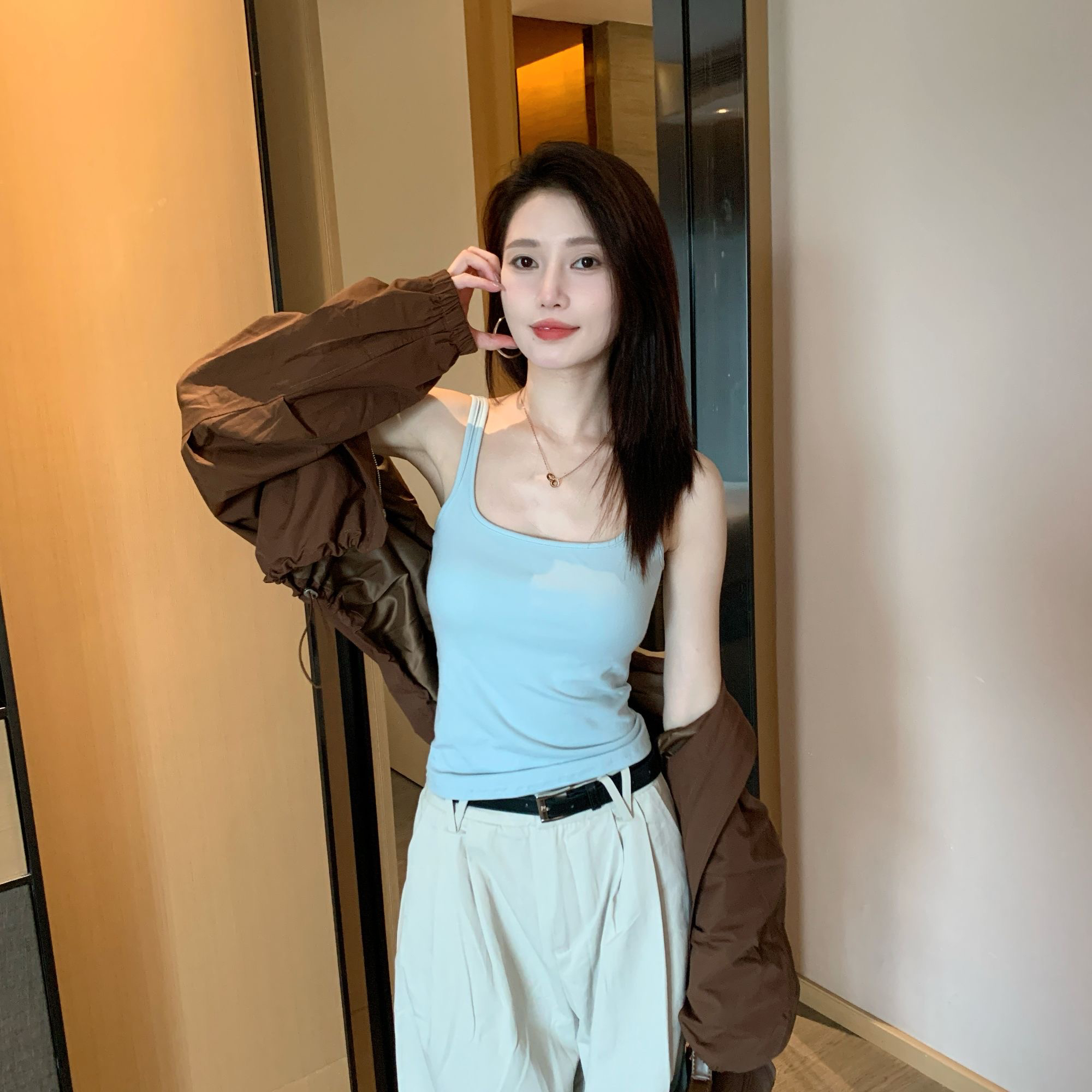 长款方领多色吊带背心女带胸垫弹力百搭显瘦时尚内搭打底上衣外穿
