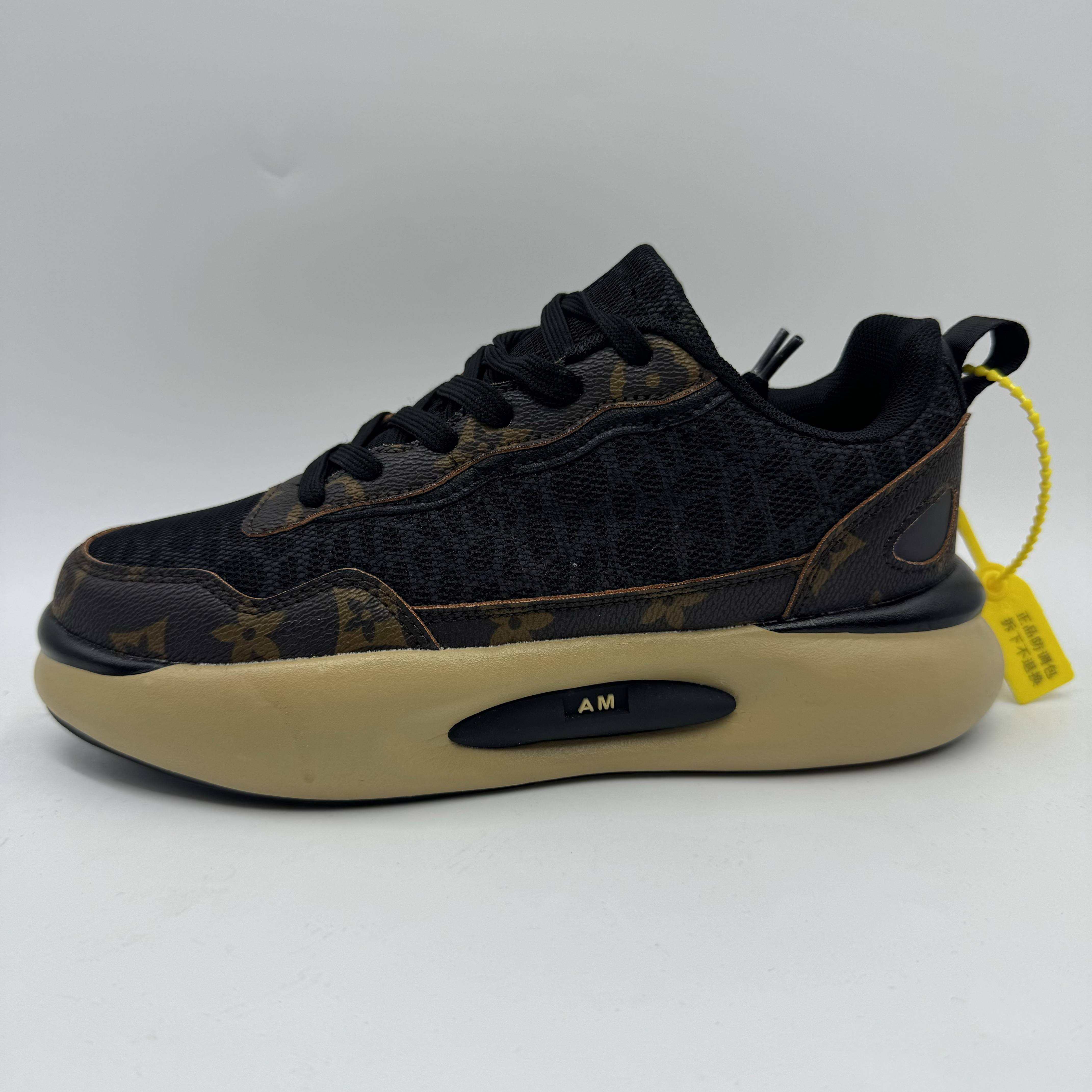 00066休闲运动鞋男夏季透气百搭潮流经典