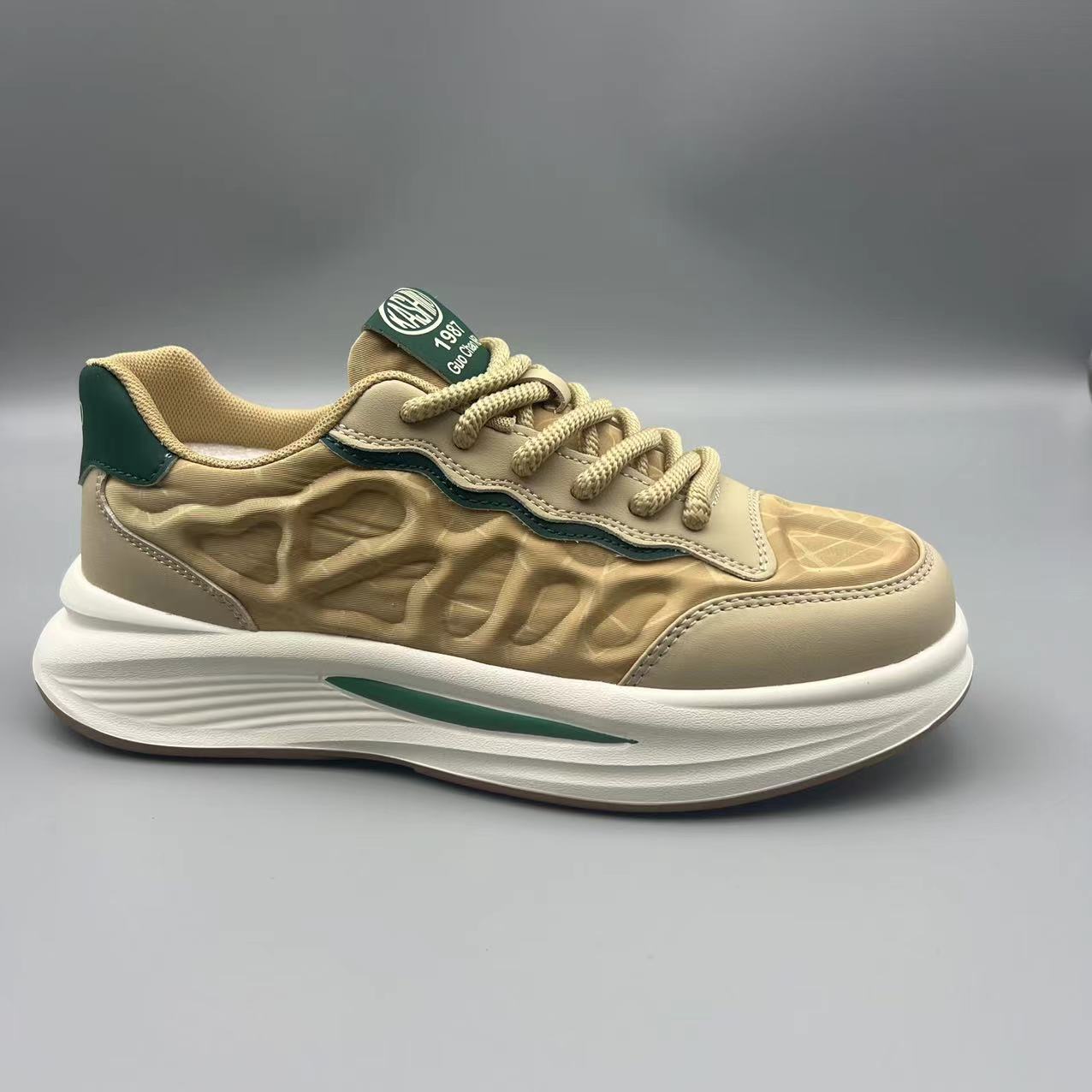 K55207休闲运动鞋男夏季透气百搭