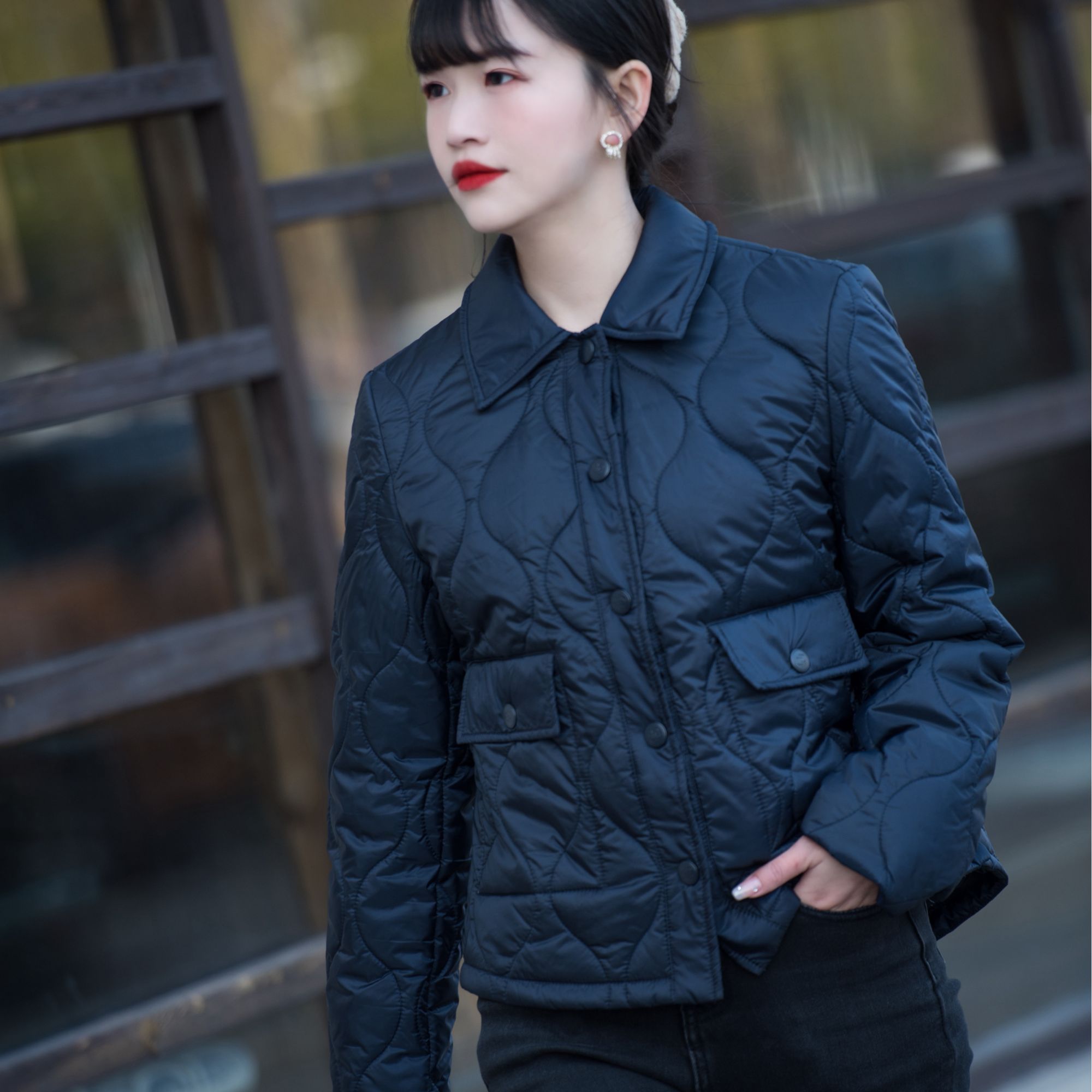 棉服女2024年新款短款轻薄冬季棉衣中老年妈妈小棉袄外套