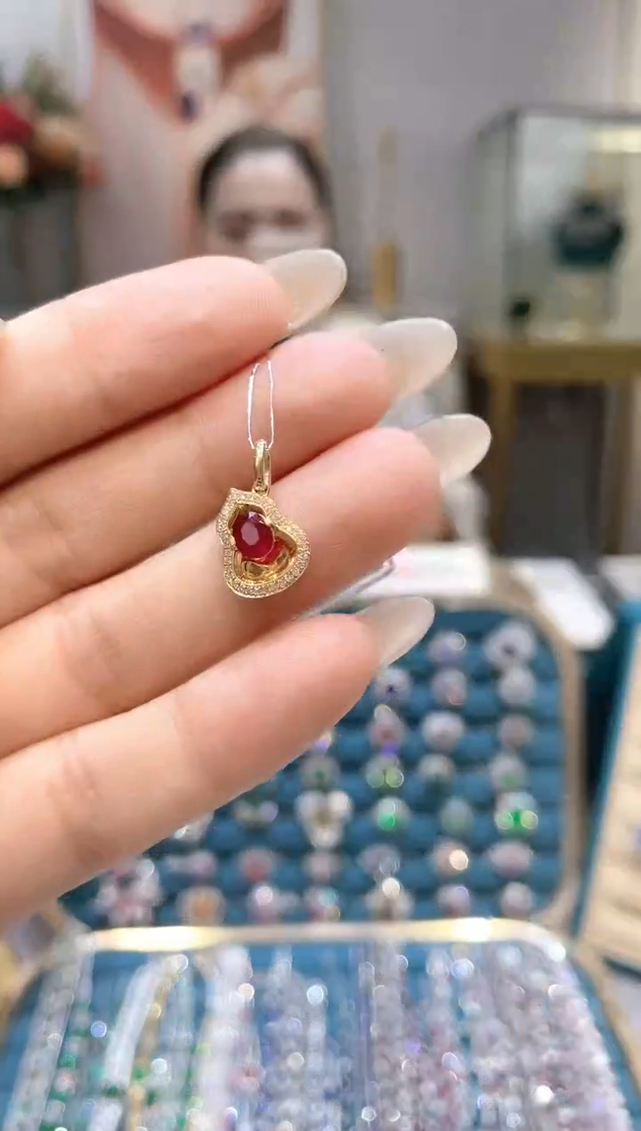 【闪购商品】红宝石吊坠(不含链)18K金镶嵌1