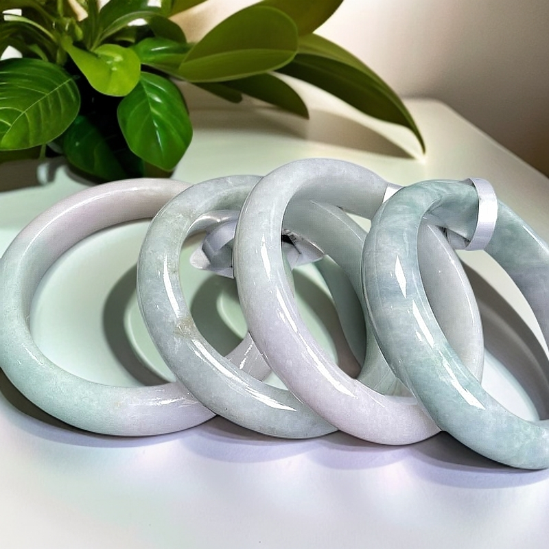 天然缅甸A货翡翠手镯/多样性发一件（随机）