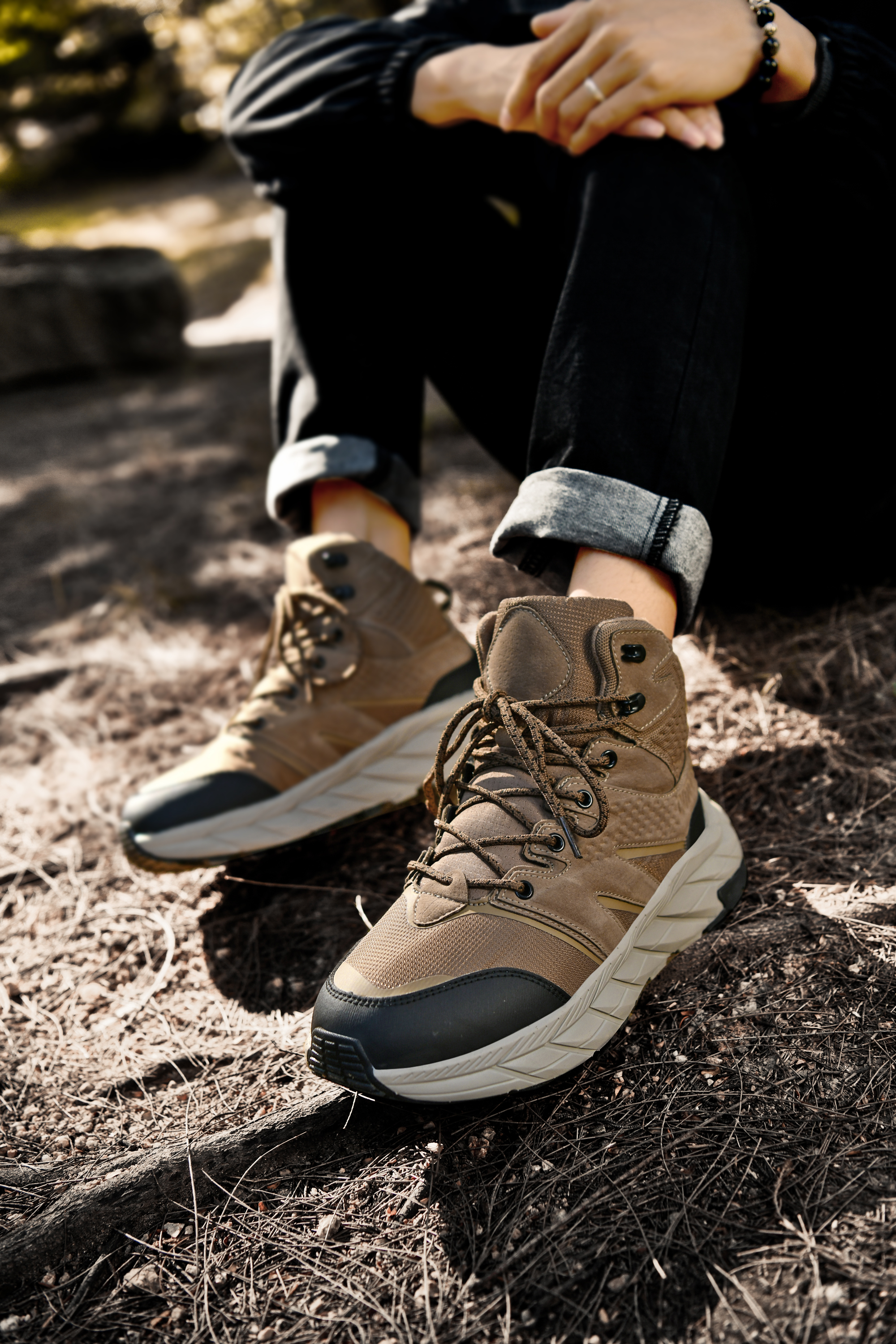 【量货】新款冬季百搭防滑加绒保暖耐磨中帮户外登山雪地靴G500K