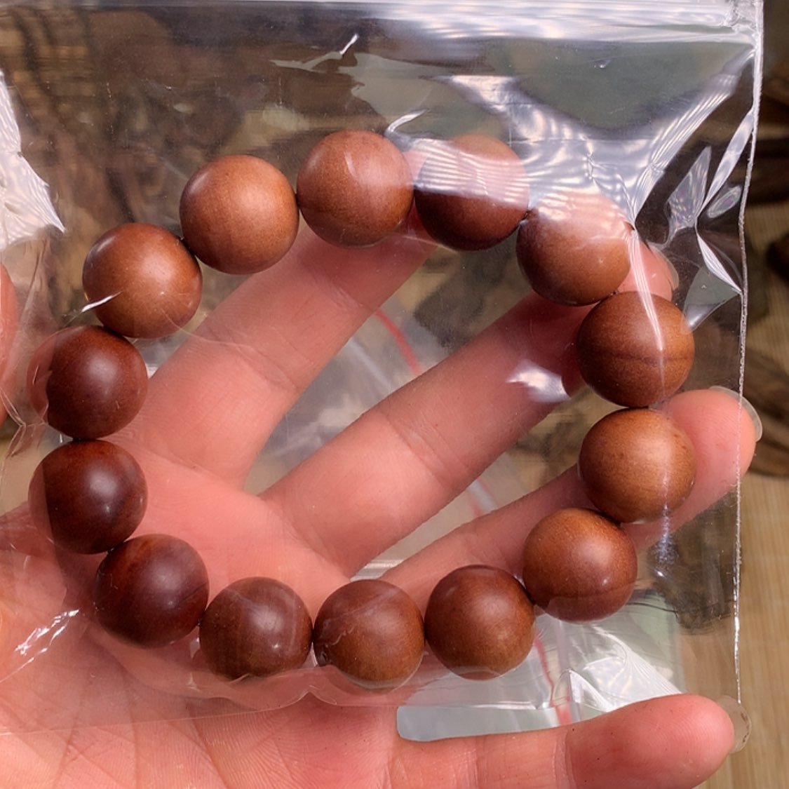 【闪购商品】沉香扇子一**砾