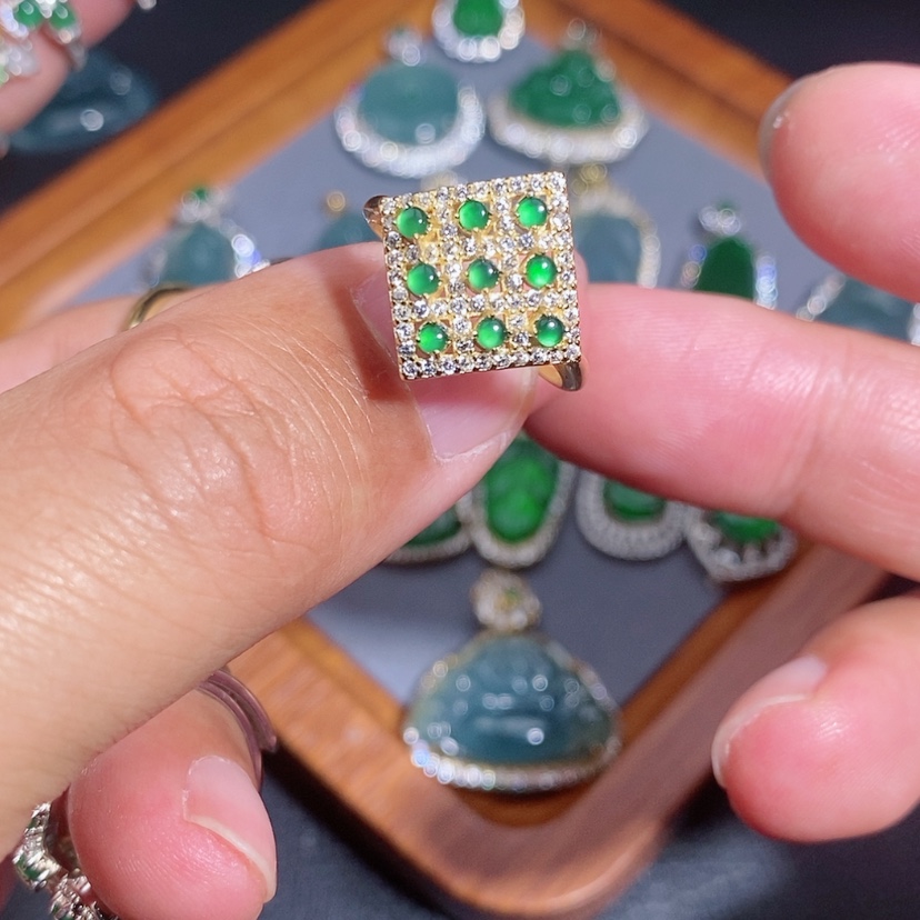 【闪购商品】翡翠戒指银S925镶嵌